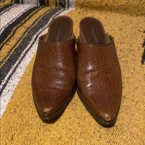 Vintage Matisse leather mule